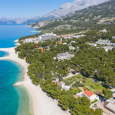 With A Parking Space - 6636 Makarska