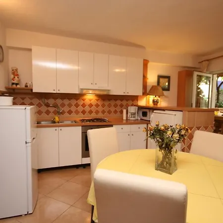 With Parking Space - 6636 Apartment Makarska