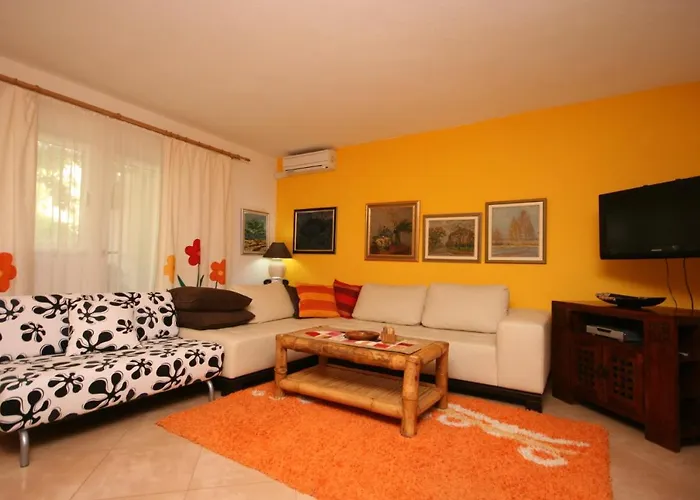 With Parking Space - 6636 * Makarska