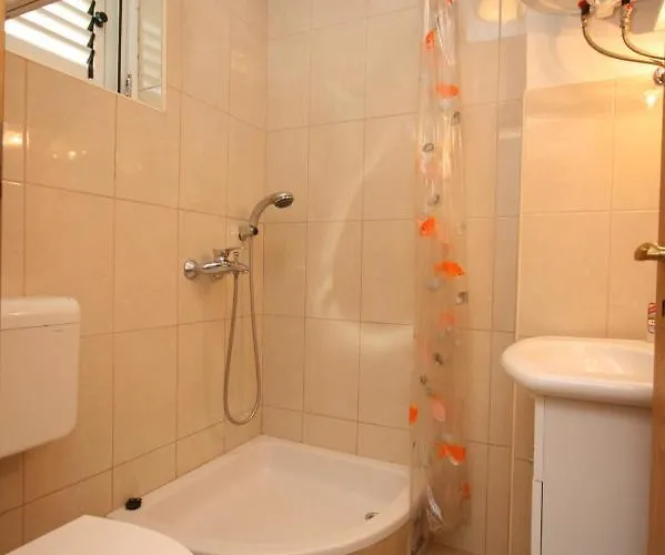 With Parking Space - 6636 Makarska