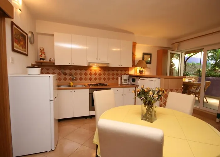 With Parking Space - 6636 Apartment Makarska